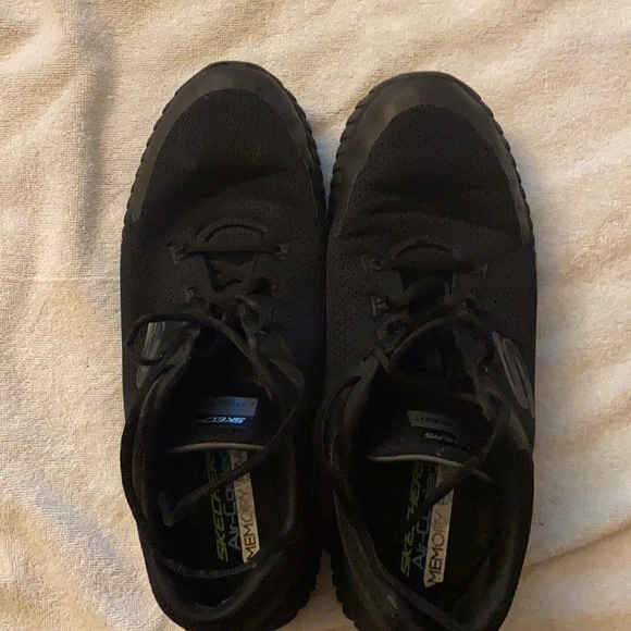 Skechers GoodYear rubber sole shoe - Picture 3 of 3